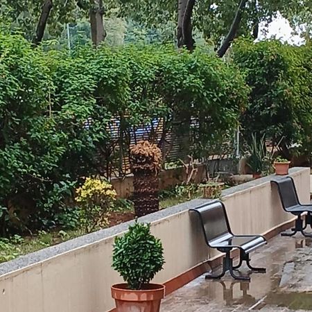 Larru Los Bermejales Residencia Universitaria Sewilla Zewnętrze zdjęcie